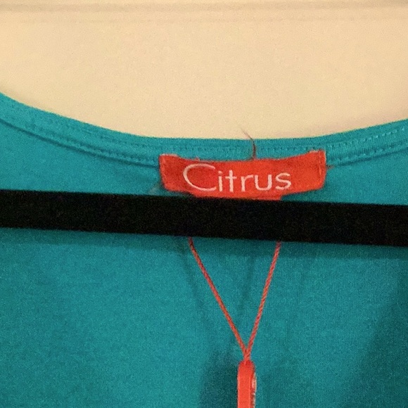 Dressy top - Picture 2 of 4